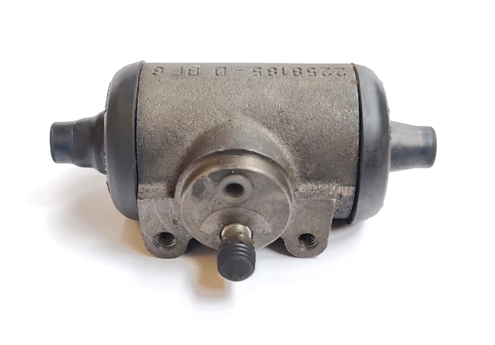 Cilindro freno gm c/d-60-80. 1 3/4" tras./der./sup. 80/ac. der - Imagen principal