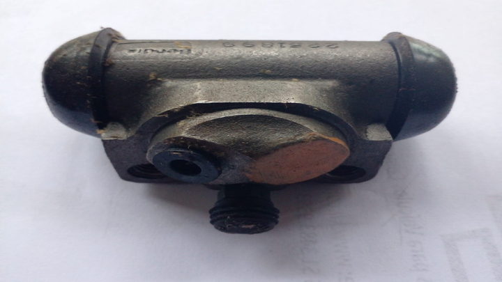 Cilindro freno ford f-1000. 1" tras./der. 79/ac. - Imagen principal