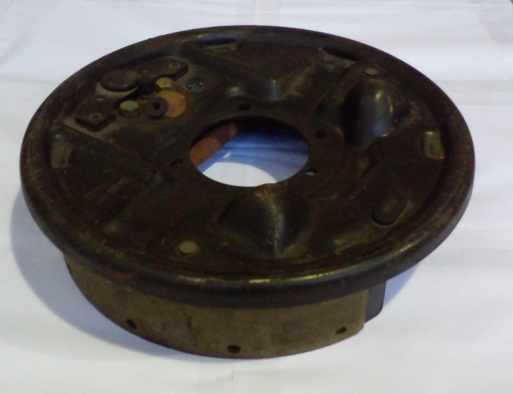 Plato freno comp. gm d-10-20. tras/izq. 89/ac. izq - Imagen principal