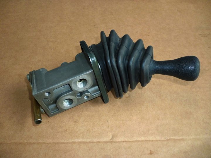 Valvula freno mano zorra - Imagen principal