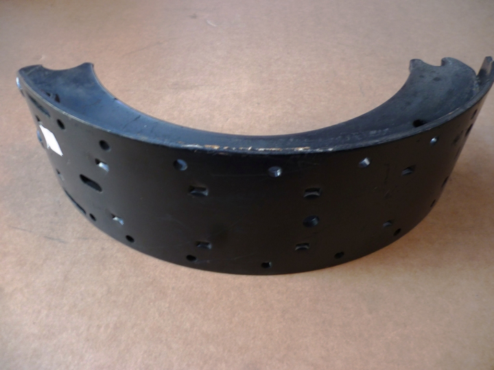 Patin freno plato ford cargo. - Imagen principal