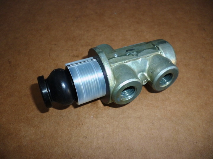 Valvula accio freno motor (boton) - Imagen principal