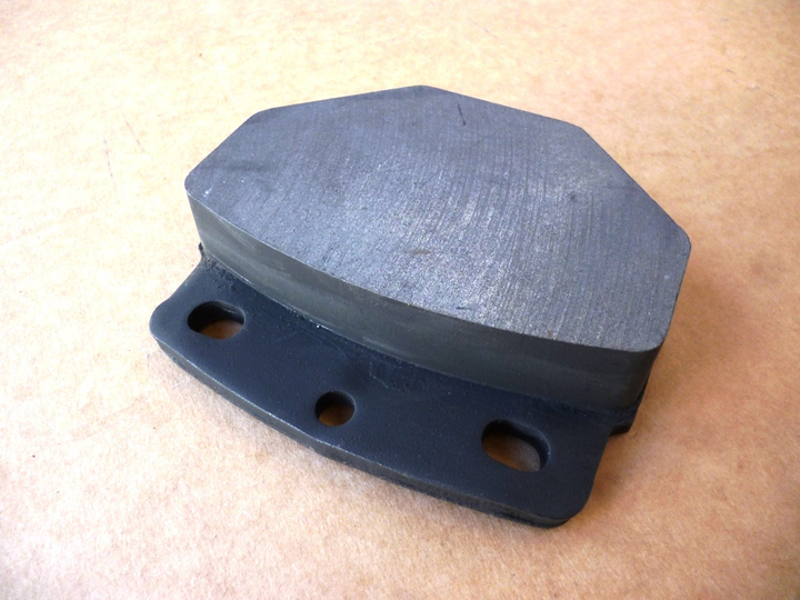 Pastilla mordaza caterpillar. - Imagen principal