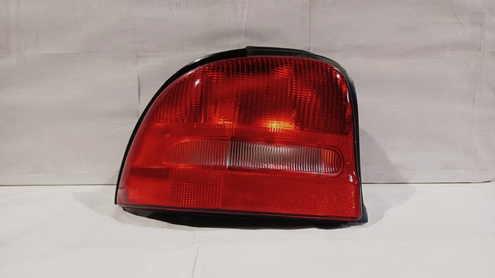 Faro trasero izq - Imagen principal