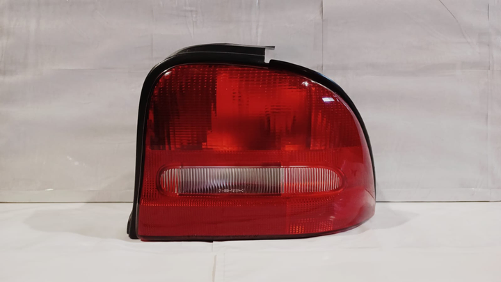 Faro trasero der - Imagen principal