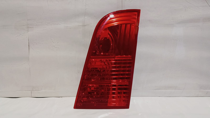 Faro trasero int. s/p/lampara der - Imagen principal