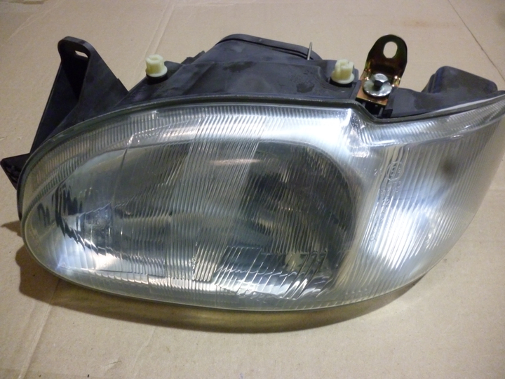 Semioptica izq. 97-03 original izq - Imagen principal