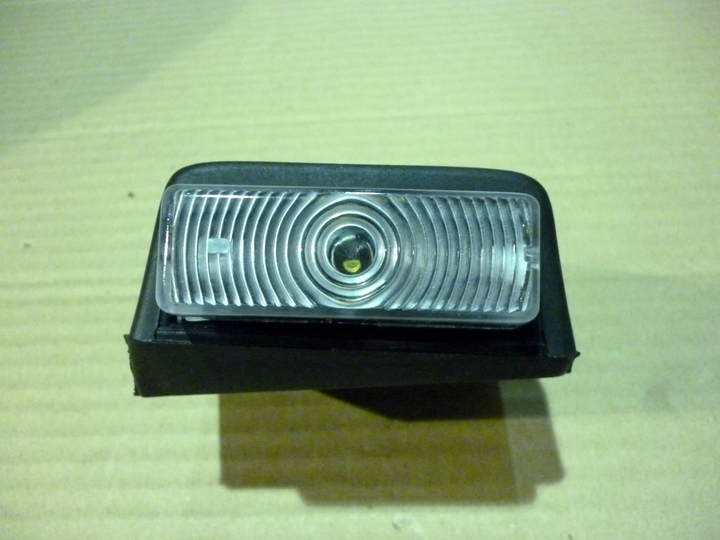 Faro techo cabina cristal ext der - Imagen principal