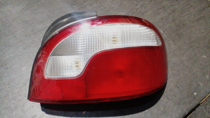 Faro trasero cristal rojo 4 ptas. der - Imagen principal