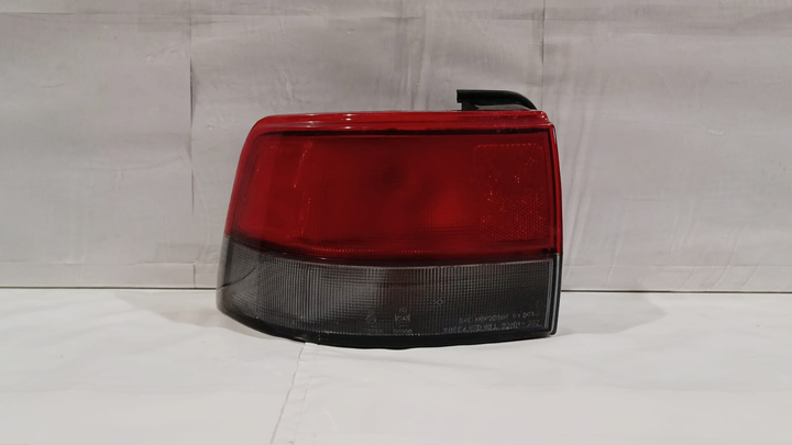 Faro trasero izq - Imagen principal