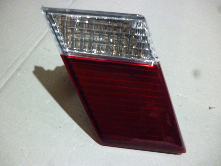 Faro trasero cristal rojo int. izq - Imagen principal