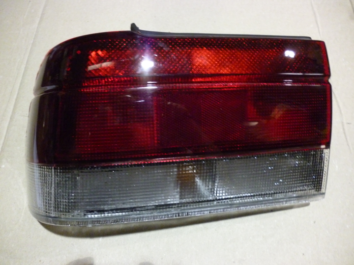 Faro trasero cristal rojo 5 ptas izq - Imagen principal