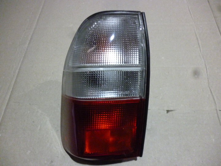 Faro trasero blanco/rojo izq - Imagen principal