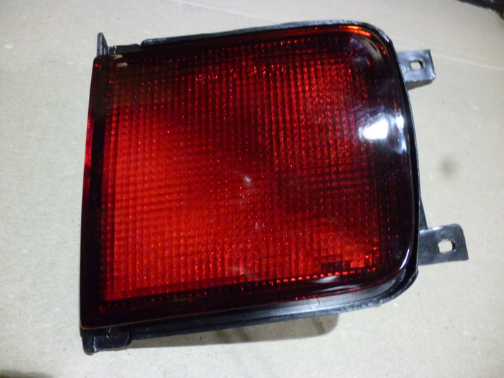 Faro trasero rojo interior baul der - Imagen principal