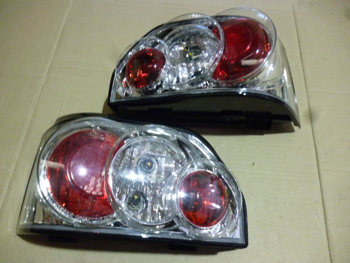 Tunning kit faro trasero 3 focos f/cromado jgo - Imagen principal