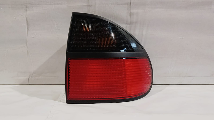 Faro trasero der - Imagen principal