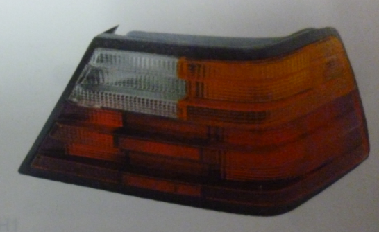 Faro trasero tricolor izq - Imagen principal