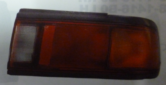 Faro trasero tricolor esquina ambar der - Imagen principal