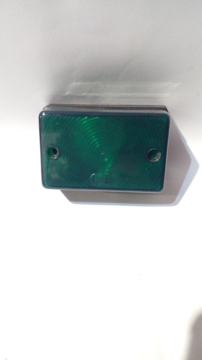 Faro lateral rectangular verde con portalampara i/d - Imagen principal