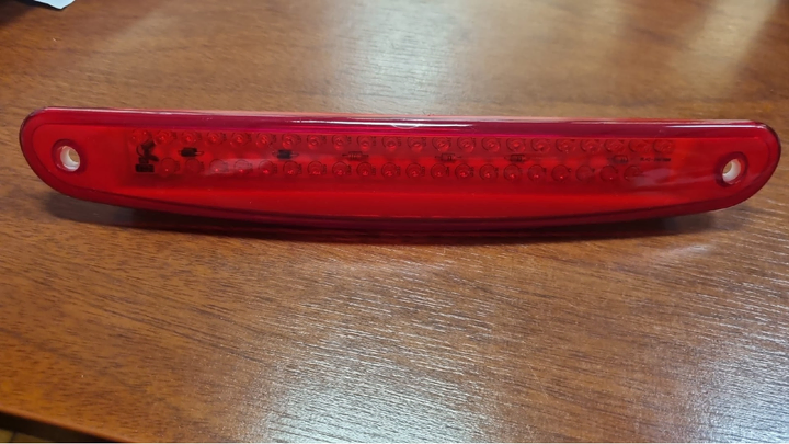 Tercera luz freno 42 leds con cable 24v i/d - Imagen principal