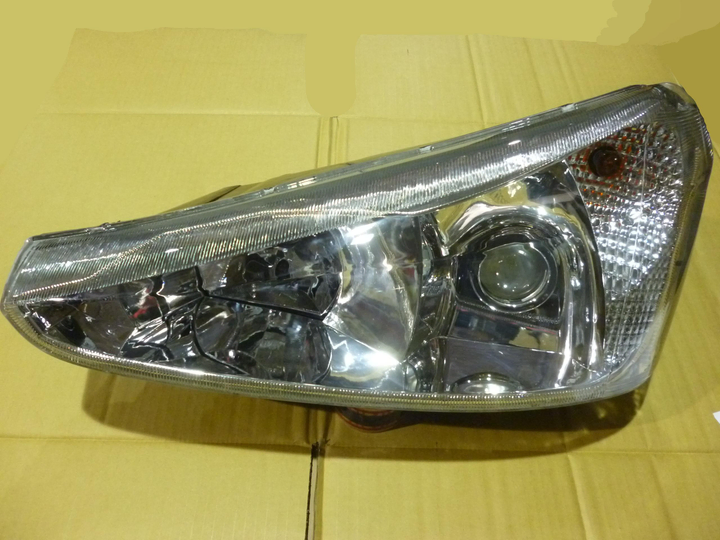 Semioptica d/parabola (triangular) i/d - Imagen principal