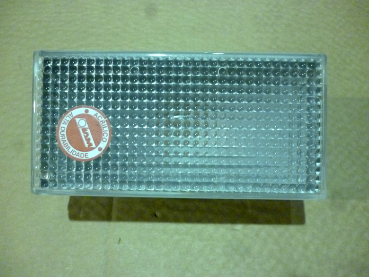 Faro marcha atras cristal parte rectangular recta i/d - Imagen principal