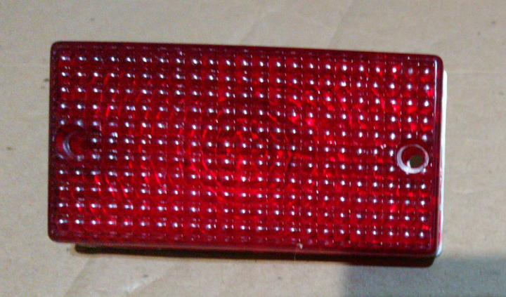 Faro trasero lim rectangular rojo 2 tor. s/pl i/d - Imagen principal