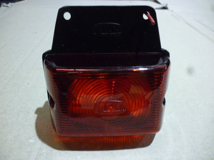 Faro lateral rectang. rojo sop. flexible i/d - Imagen principal