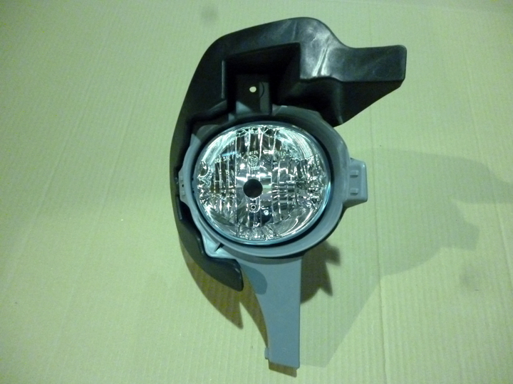 Faro aux/caminero p/golpe niebla cristal con base der - Imagen principal