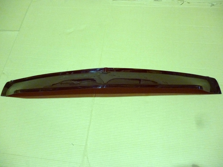 Deflector de capot mb 1113 rojo - Imagen principal