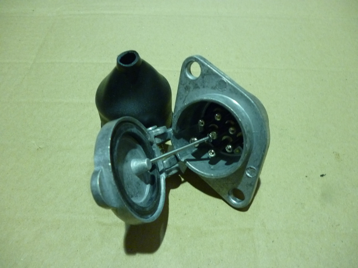 Base enchufe elec.7p.red metal - Imagen principal