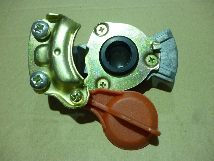 Enganche manguera rojo m16 s/valv emergencia - Imagen principal