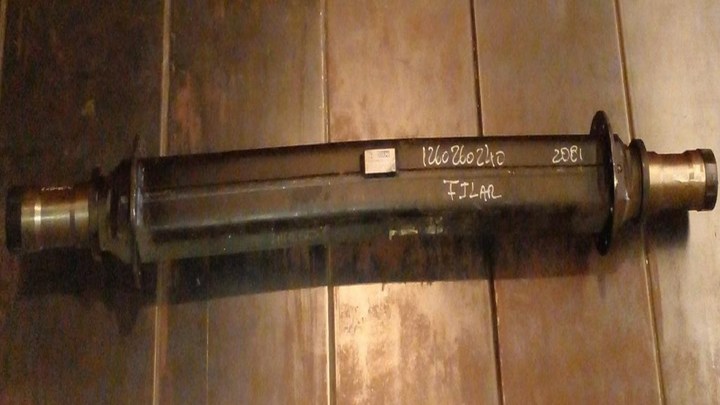 Eje (viga) 7" cuad freno bendix tubular - Vista 2