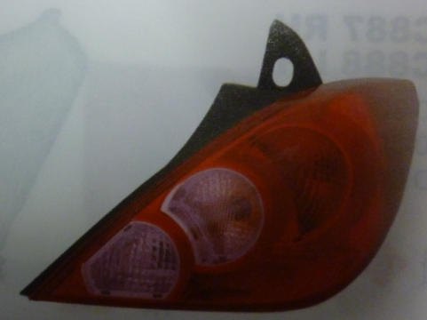 Faro trasero rojo cristal der - Imagen principal