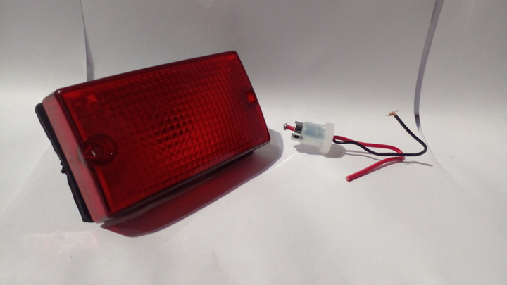 Faro lateral superior rojo i/d - Imagen principal