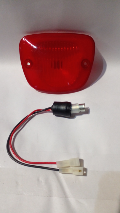 Faro lat.sup.roj chato i/d - Imagen principal