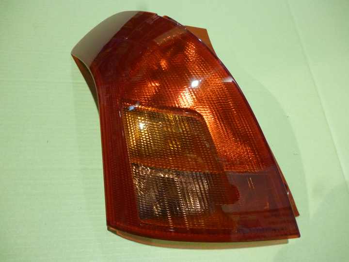 Faro trasero izq - Imagen principal