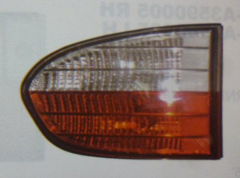 Faro trasero cristal rojo m/negro interior tono oscuro der - Imagen principal