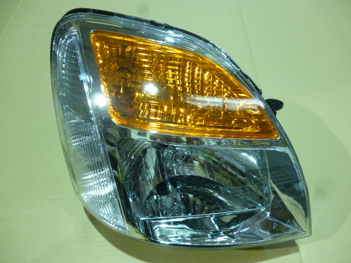 Semioptica c/señ. ambar h4 der - Imagen principal