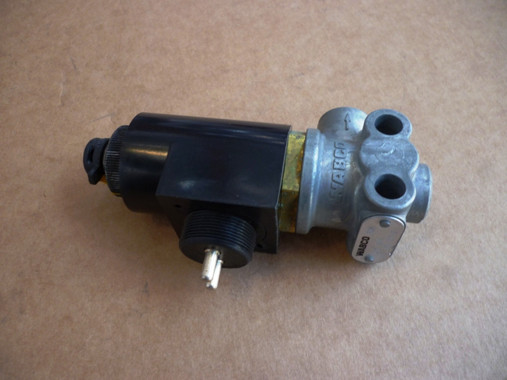 Valvula solenoide 12 volt. 3/2 vias - Imagen principal