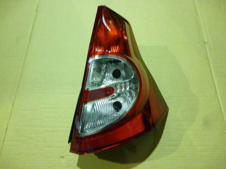 Faro trasero bicolor der - Imagen principal