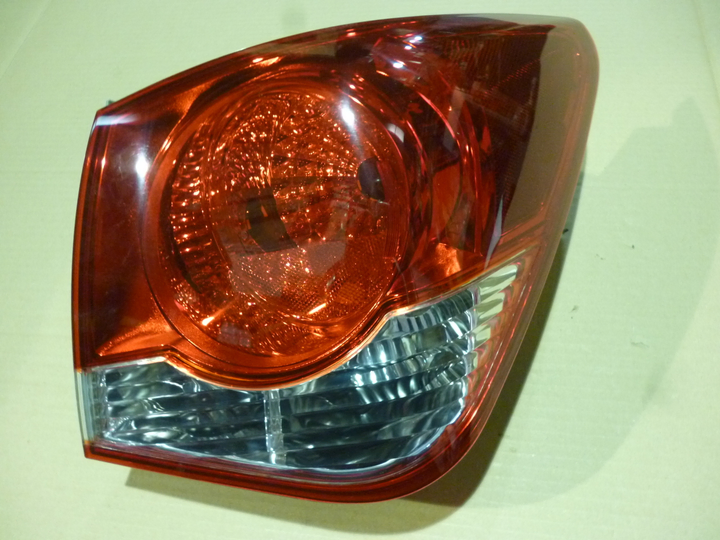 Faro trasero exterior 4 ptas der - Imagen principal