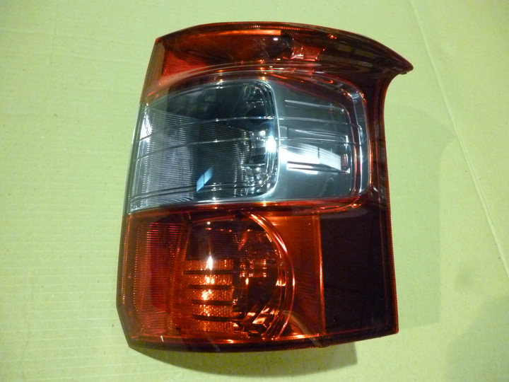 Faro trasero fume der - Imagen principal