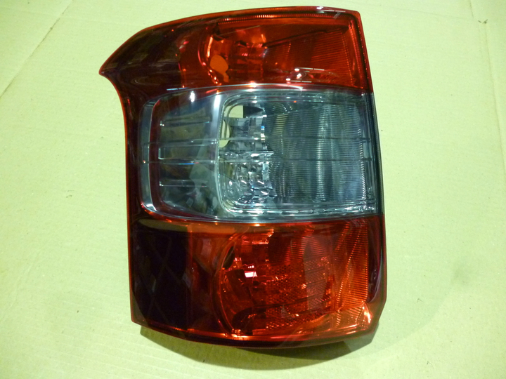 Faro trasero fume con luz neblina i/d - Imagen principal