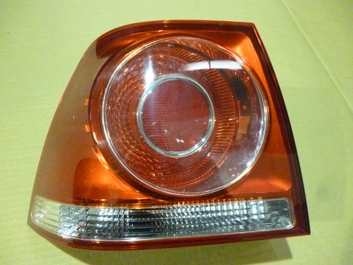 Faro trasero exterior izq - Imagen principal