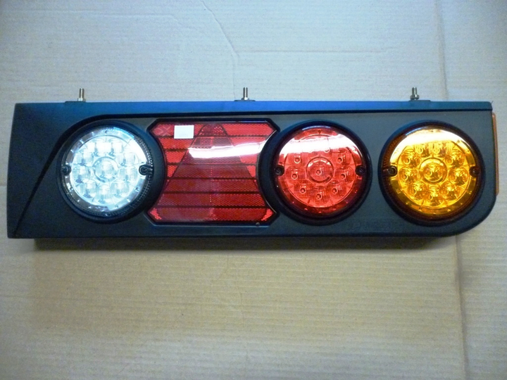Faro trasero mod.antiguo semirremolque volcadora der - Imagen principal