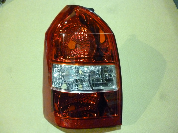 Faro trasero bicolor izq - Imagen principal