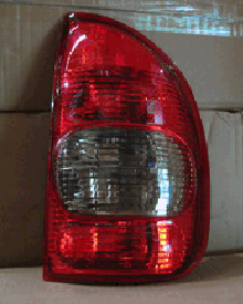 Faro trasero rojo fumé(5 ptas) der - Imagen principal