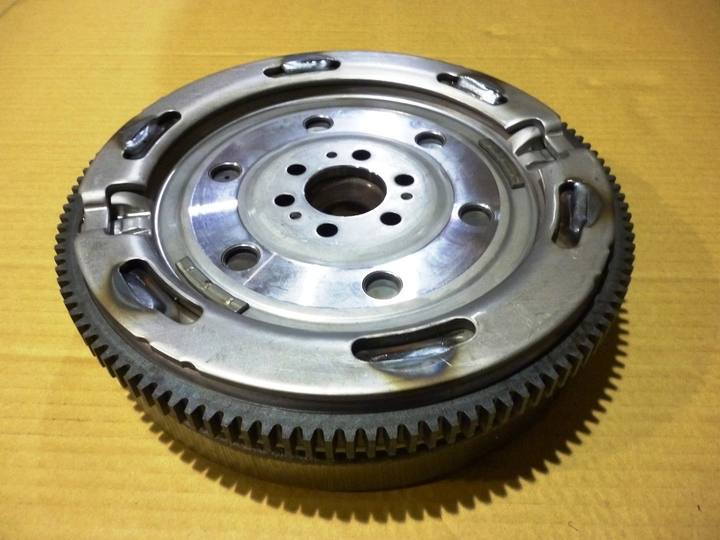 Volante bi masa - Imagen principal