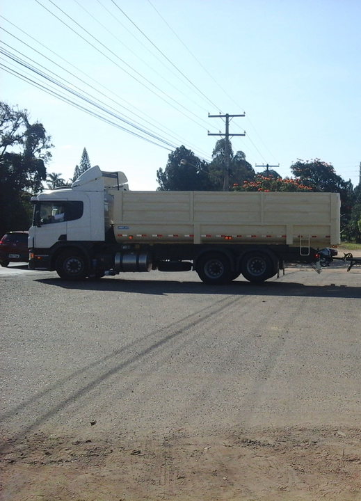 Caja volcadora sobre chasis camion 10m3 (gustavo lacava) - Imagen principal